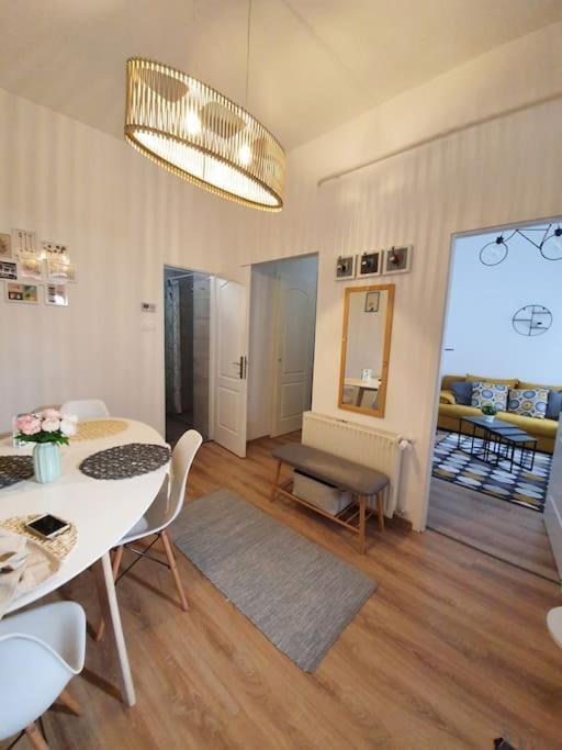 Andrea Apartman Miskolc Belvarosaban Eksteriør bilde